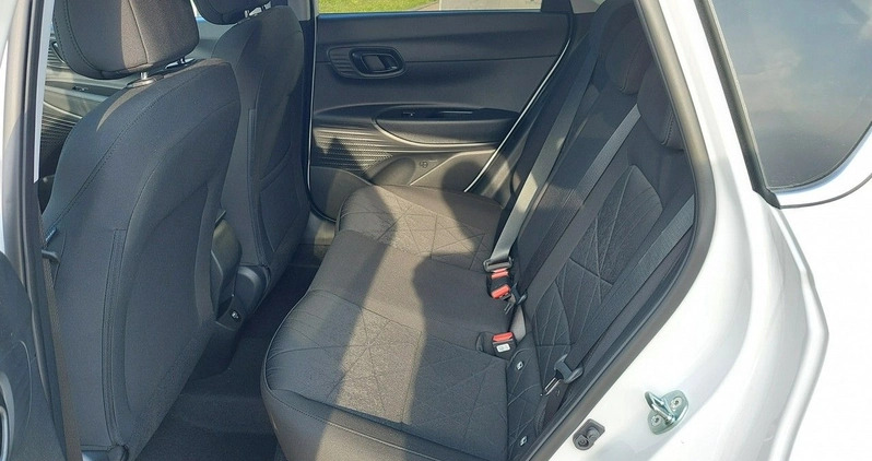 Hyundai Bayon cena 87900 przebieg: 10, rok produkcji 2024 z Suchań małe 154